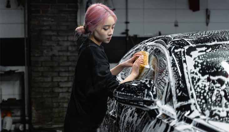 cómo lavar un coche